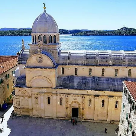Palace De Dominis Apartment Sibenik