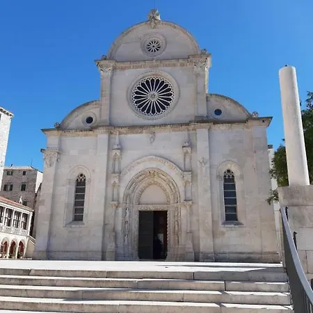 Palace De Dominis