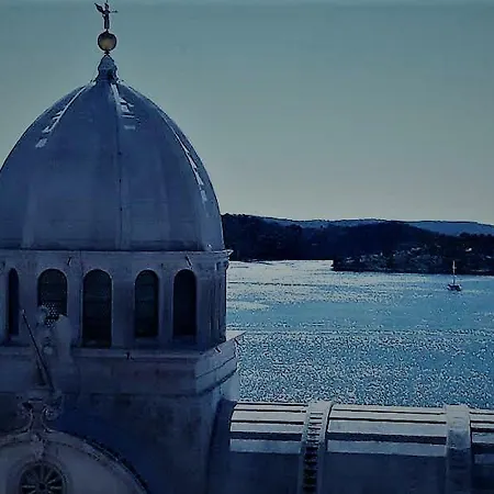 Palace De Dominis Apartment Sibenik